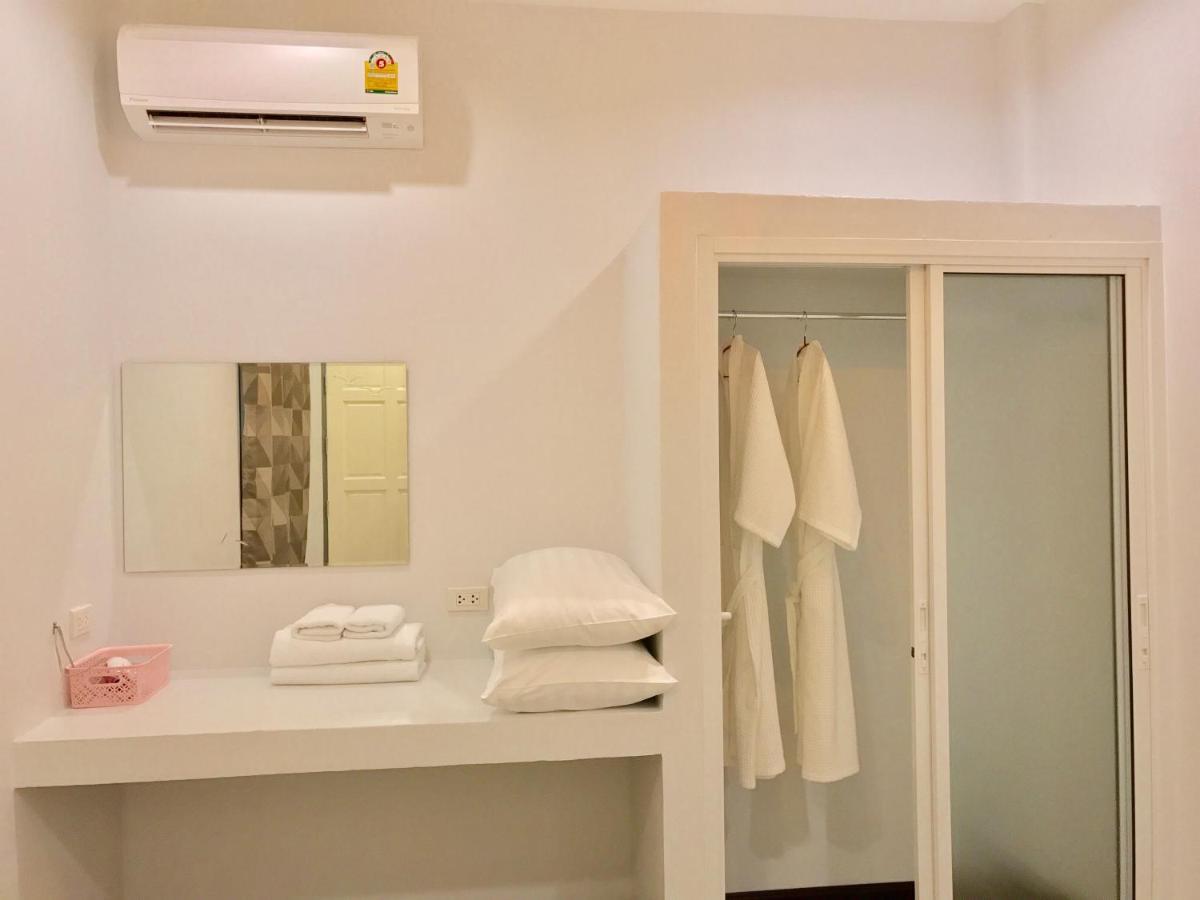 Baan Klangdao Resort Sattahip Eksteriør billede